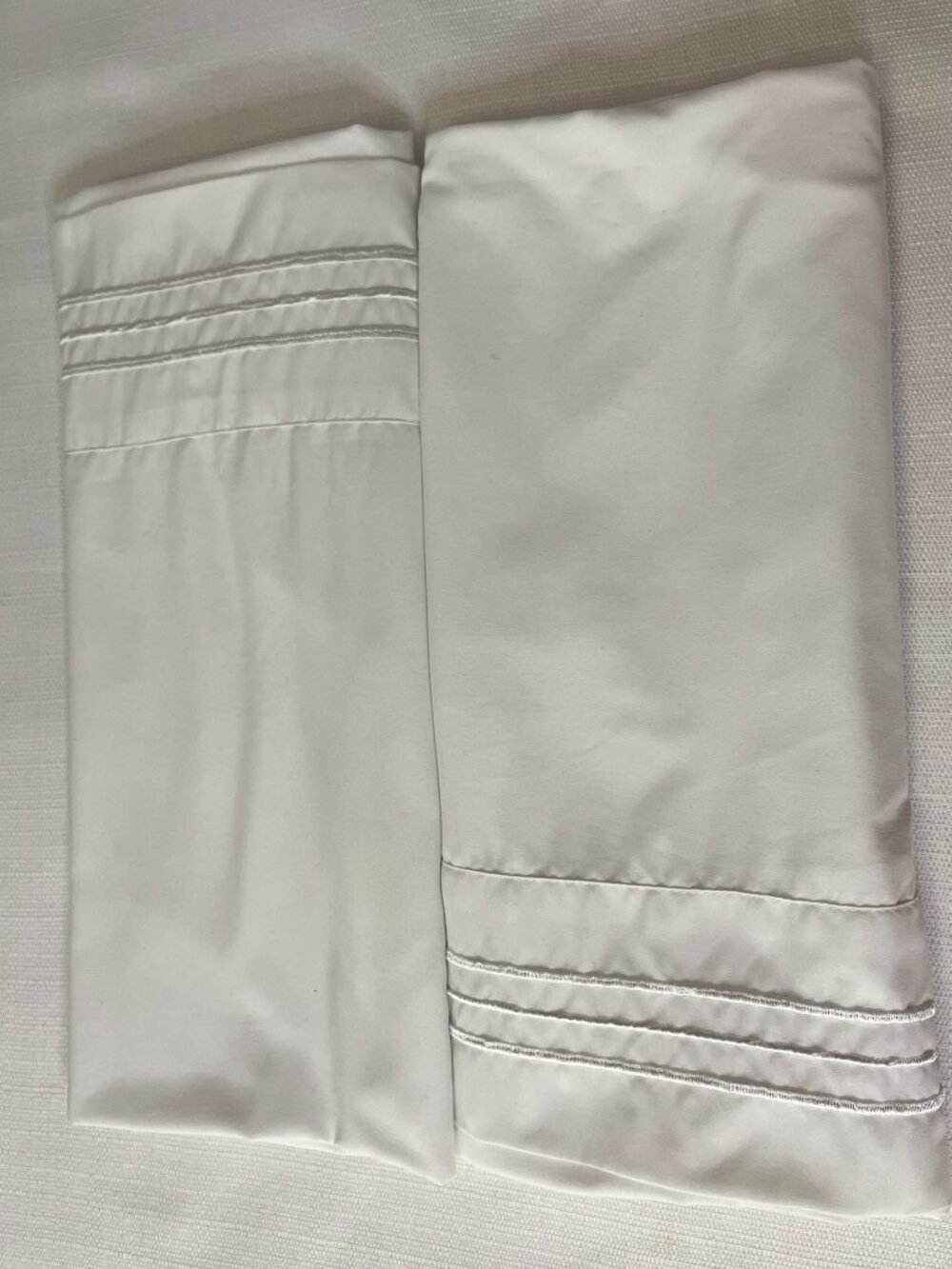 White Pillow Cases Set Hotel Style Stripe Trim Soft Cotton Classic Bedding